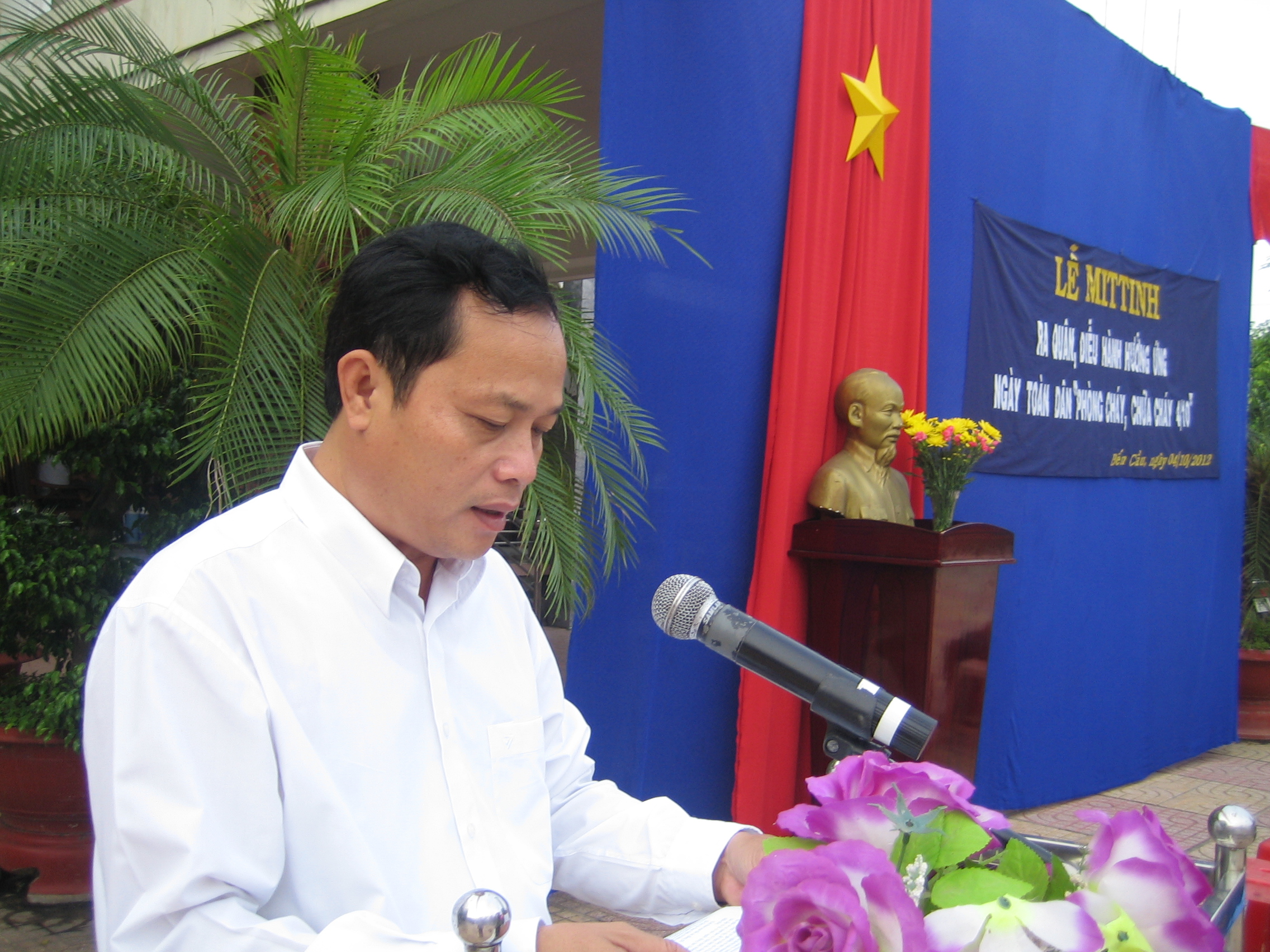 Ông Nguyễn Thanh Danh PCT-UBND huyện phát biểu tại buổi lễ