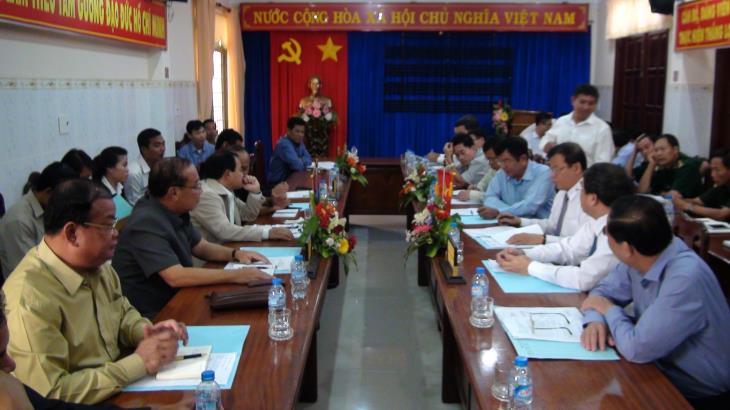 UBND tỉnh Tây Ninh hội đàm với chính quyền  tỉnh Svay-Rieng về Bản dự thảo Thỏa thuận hợp tác giữa 02 tỉnh 
