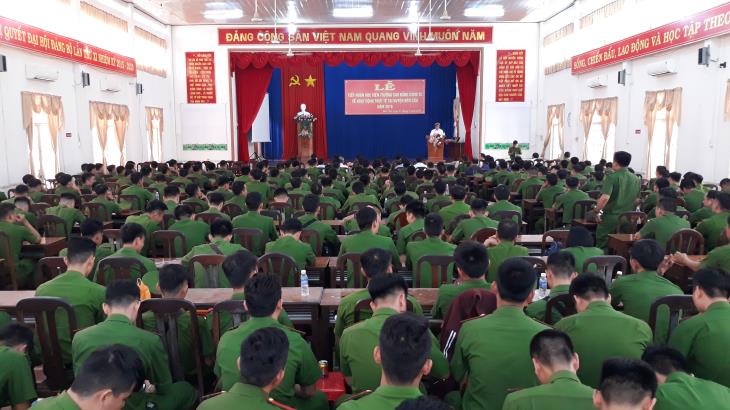 Bến Cầu đón tiếp hơn 370 sinh viên Trường Cao đẳng Cảnh sát nhân dân II (CĐ.CSNDII) về ra quân hoạt động thực tế tại địa phương