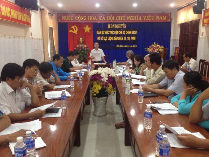 Hội đồng nhân dân huyện Bến Cầu tổ chức giám sát việc thực hiện chế độ chính sách đối với lực lượng Dân quân các xã, thị trấn